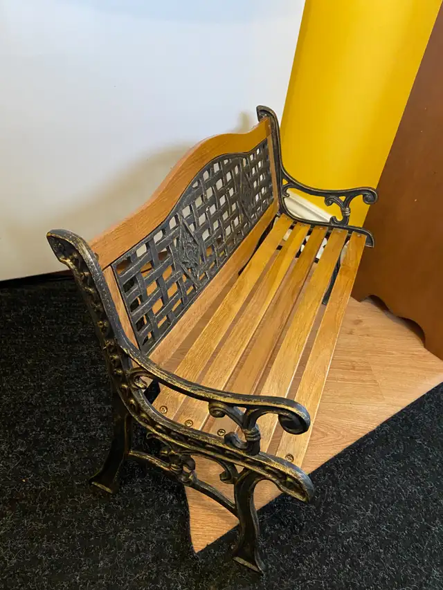 Miniature Cast Iron and Wood Garden Bench for Children Dolls in Patio & Garden Furniture in Oshawa / Durham Region - Image 4