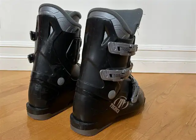 Tecnica RJ ~ Size 6 in Ski in Calgary - Image 4