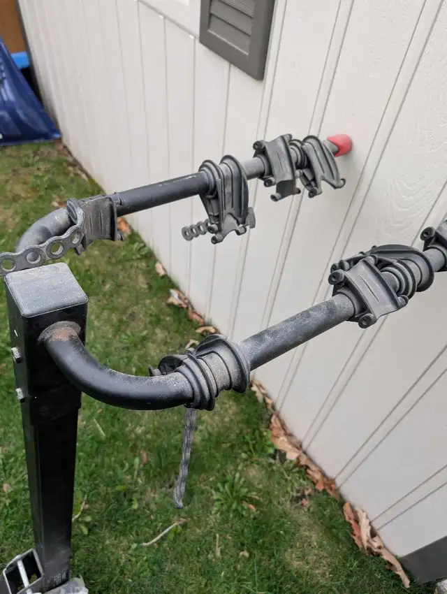 Yakima 4 bike rack in Other in Markham / York Region - Image 3