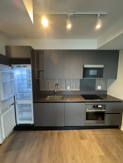 Brand new 1 bed 1 bath condominium