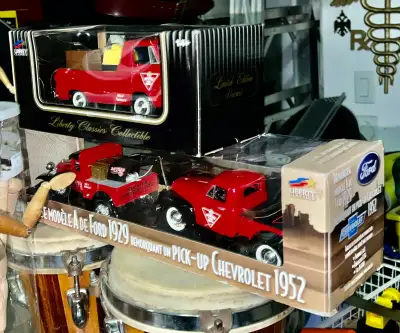 4 CANADIAN TIRE TOY TRUCKS -  1964 with SKIDOO / 1929 TOWING, View more
