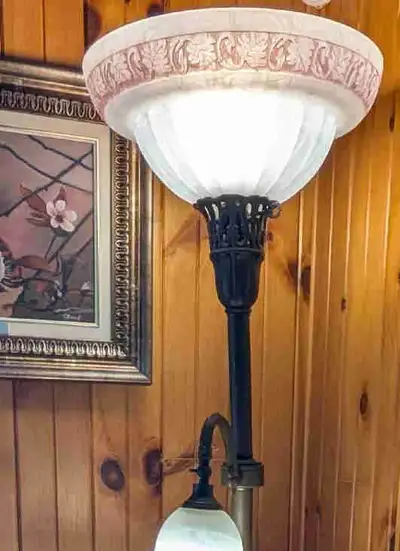 Lampe sur pied, View more