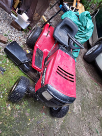 Lawn tractor, deck