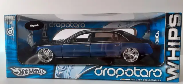 Maybach 62, Metalic Blue Hot Wheels WHIPS dropstars 1/18 Scale