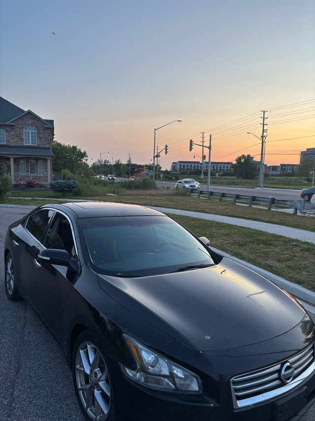 2014 NISSAN MAXIMA in Cars & Trucks in Markham / York Region - Image 2