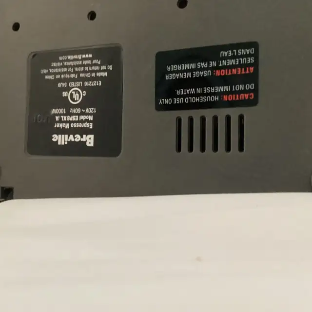 Breville Cafe Rona Espresso Machine in Coffee Makers in Barrie - Image 5