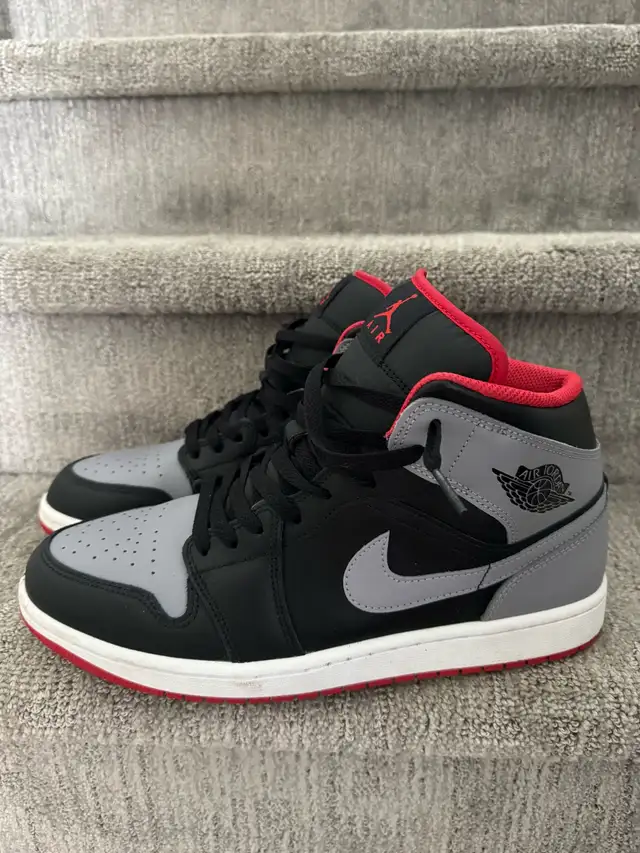 Men’s Nike Shoes US size 11 in Men's Shoes in Oshawa / Durham Region - Image 3
