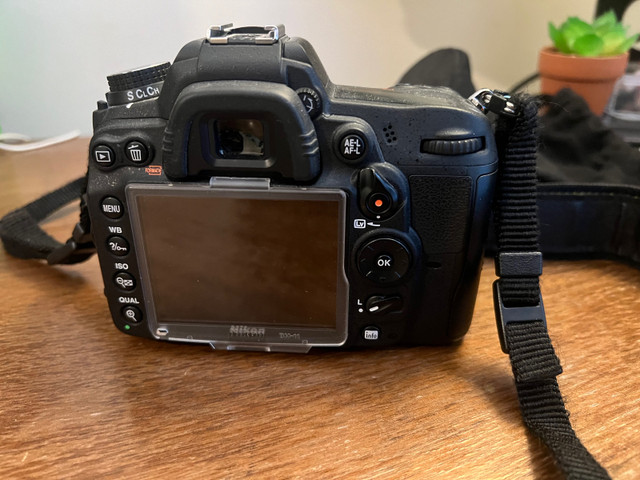 Nikon D7000 - Digital SLR  in Cameras & Camcorders in City of Halifax - Image 2