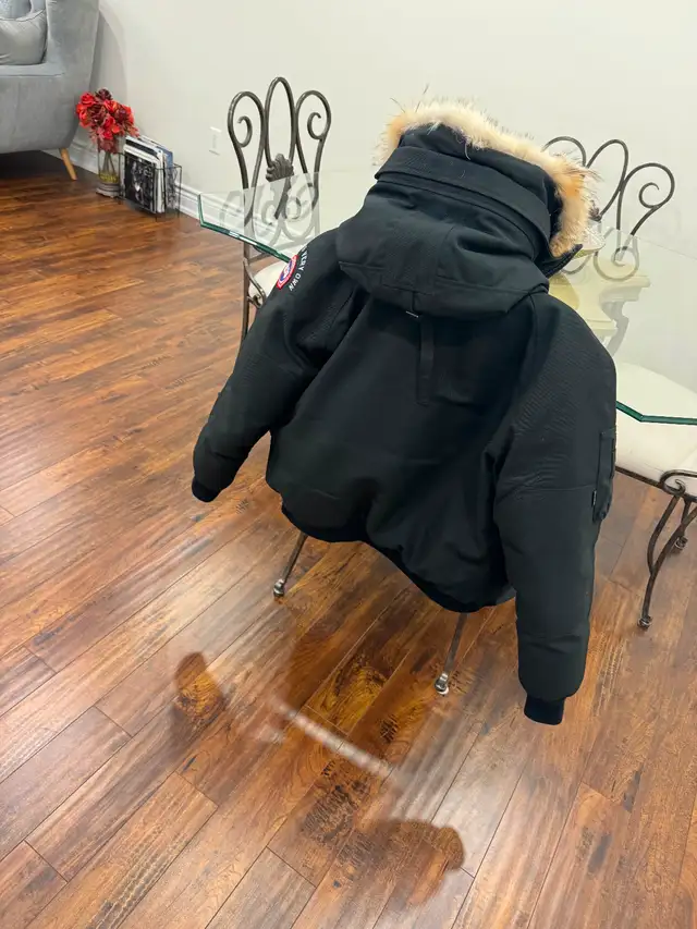 Ovo Canada Goose in Men's in Markham / York Region - Image 4