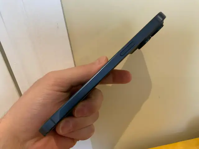 iPhone 15 Pro Max 512 GB Blue in Cell Phones in Kitchener / Waterloo - Image 8