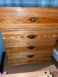 Free drawers and coffee table