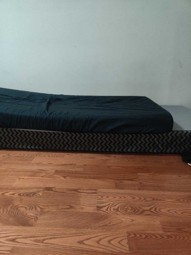 Twin Size Mattress with Bed Box in Beds & Mattresses in Mississauga / Peel Region