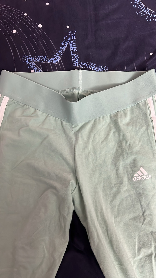 Adidas mint green leggings  dans Femmes - Pantalons et shorts  à Laval/Rive Nord - Image 3