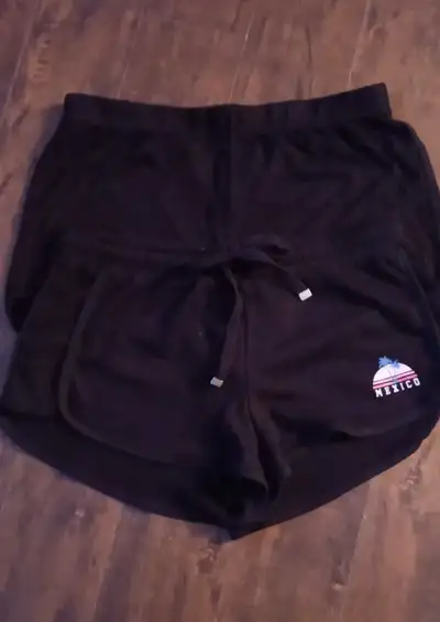 Short pour femme médium, View more