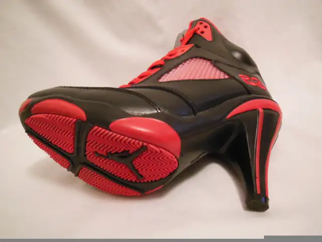 Bottillons JORDAN pour Femme 7 (ou 38) - Neuves !  418-681-1686 in Women's - Shoes in Québec City - Image 10