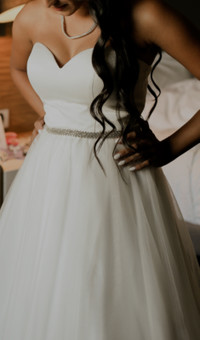 A-Line Wedding Dress Size 4 (Street Size 0/2)