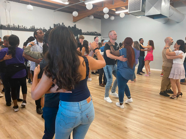 FREE SALSA & BACHATA DANCE CLASS in Classes & Lessons in Edmonton - Image 4
