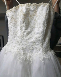Alan Cherry ModernVintage Designer Wedding Dress w/ Veil! Size 8