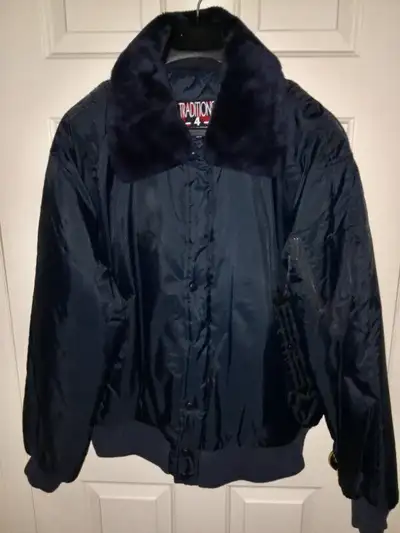 Manteau d'hiver neuf, View more