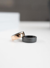 2 Oura Rings (Latest Horizon) - Stealth and Rose Gold