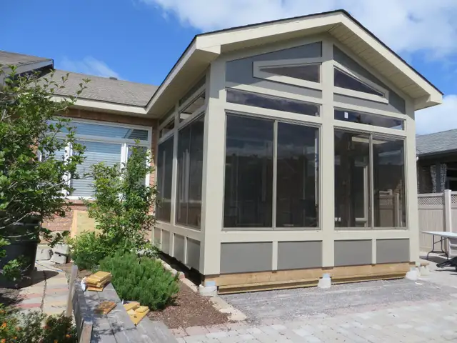 WINDOW,DOOR CAPPING,FLASHINGS,WINDOW INSTALLS, SOFFIT, FASCIA in Windows & Doors in Ottawa - Image 6