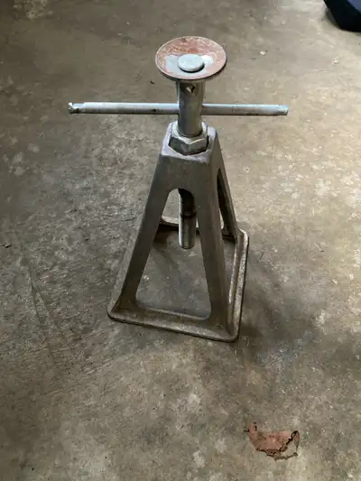 Small Jack we used under our tent trailer