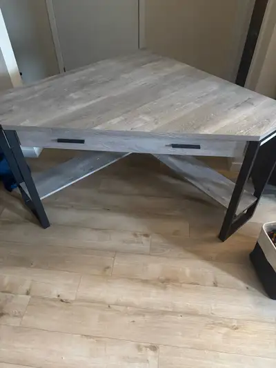 desk need gone!!!!, View more