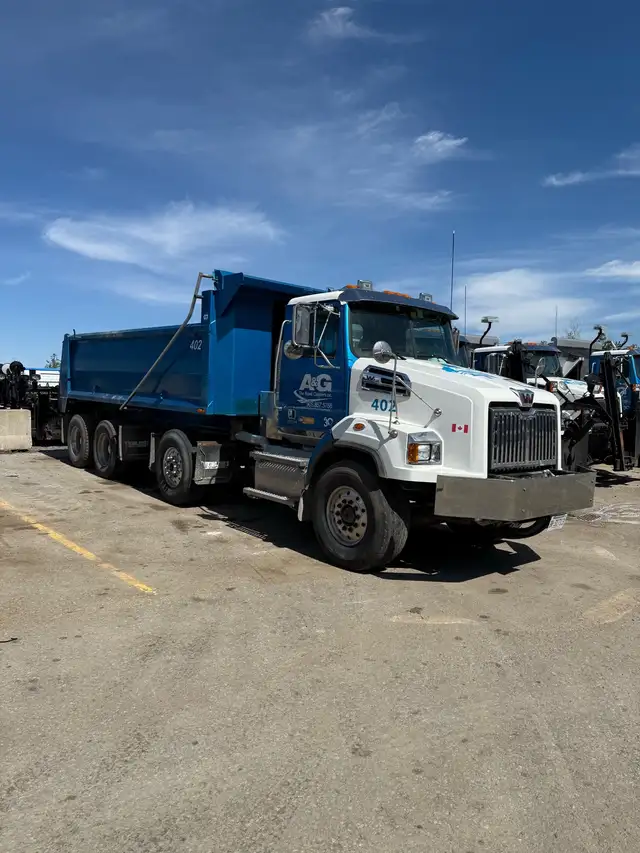 2021 Western Star Tri Axle Dump Truck in Heavy Trucks in Mississauga / Peel Region - Image 2