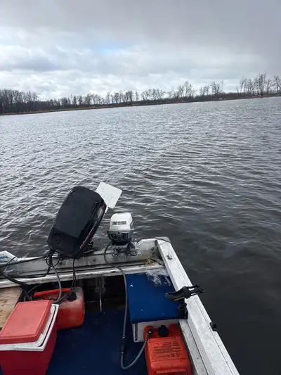 1987 espadon bass 465 great boat 60hp mercury 2 stroke oil injection runs mint! With trolling plate...