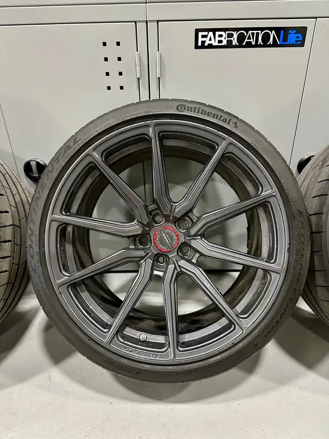 20" 10.5 Vossen HF-3 w/ Tires (Square Setup) in Tires & Rims in Mississauga / Peel Region - Image 4