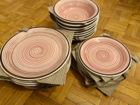 BNIB Galileo Casa 24 Piece Pink Dinnerware Set