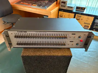 Klark Teknik DN360 2-Channel 30-Band Graphic EQ, View more