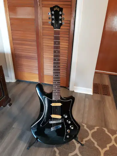 Vintage Guild S60D, View more