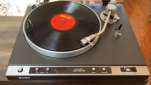 SONY Turntable in Stereo Systems & Home Theatre in City of Halifax