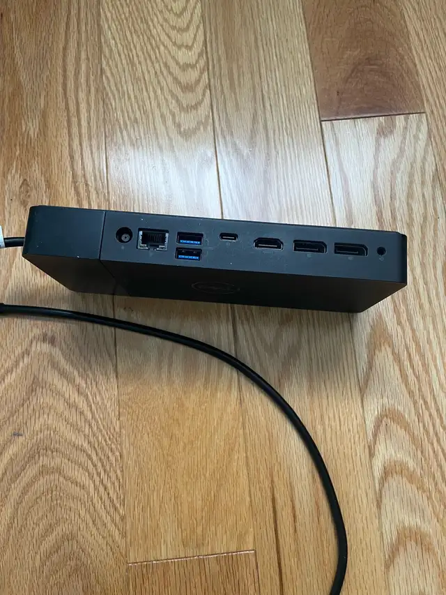 Laptop Universal Docking Station in Laptop Accessories in City of Toronto - Image 4