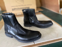 Brand new Distinction Men Boots, size 10