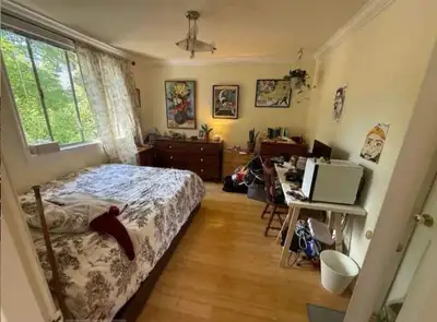 Room available in a shared house in West Point Grey, perfect for a UBC Student or working profession...