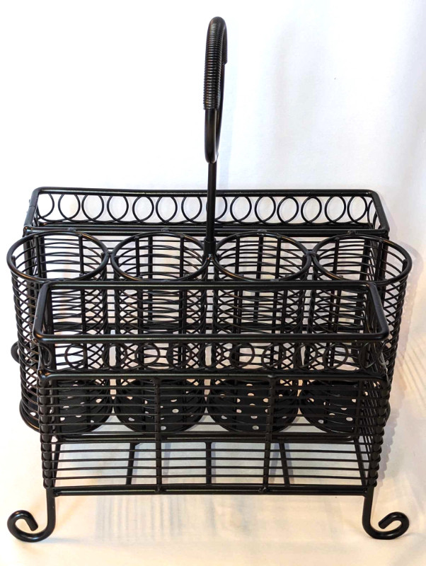 Quality Made Iron Portable Picnic Buffet Dining Utensil Caddy! in Kitchen & Dining Wares in London - Image 2