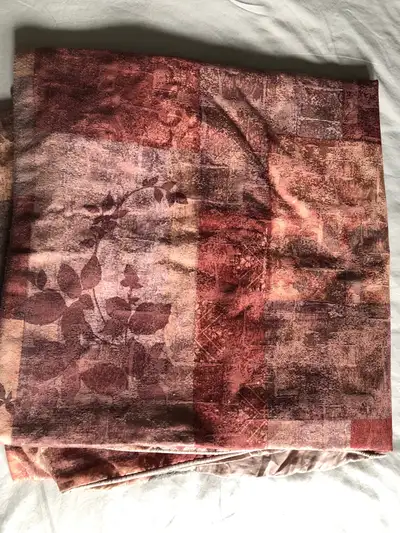 7 peice Duvet cover with two square pillow covers, one small square pillow cover, bolster cover, and...