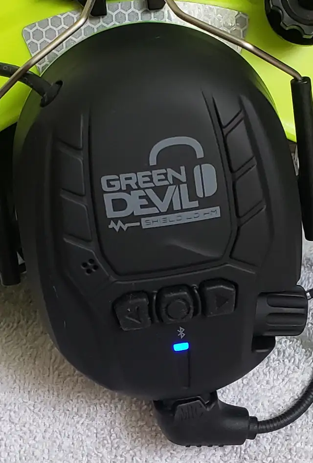 GREEN DEVIL Forestry Helmet 5 in 1 Bluetooth/Mesh Shield - New in Ladders & Scaffolding in City of Toronto - Image 11