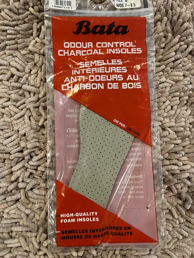 2 sets of women’s odor control insoles - ladies 7-8.562863262609923122