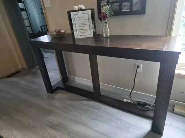 sofa table in Other Tables in Kamloops - Image 2