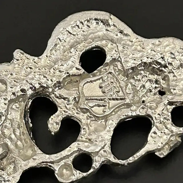 Vintage Pewter Plate Frame by Wilton Columbia, USA in Arts & Collectibles in Calgary - Image 4