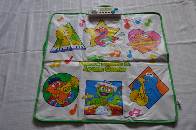 SINGING MAT Sesame Street in Toys & Games in Mississauga / Peel Region - Image 2