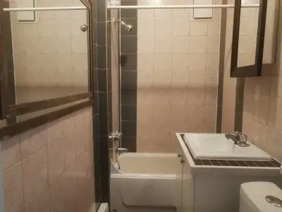 Downtown Montreal big 3 1/2+Den logement for rent