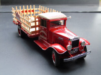 Danbury Mint - 1:24 scale - 1933 Budweiser Delivery Truck