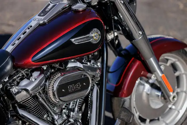 2022 Harley Davidson Fat Boy in Street, Cruisers & Choppers in Regina - Image 5
