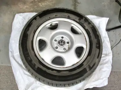 Four (4) Michelin X-ICE Snow SUV Winter tires 225 65 R17 mounted on HONDA 17 inch steel rims. Bolt p...