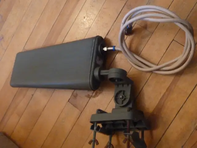 SAMSUNG 40" LED TV W/ ACCESSORIES in TVs in City of Montréal - Image 10