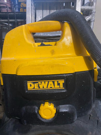Dewalt A/C and/or 18v cordless vacuum 